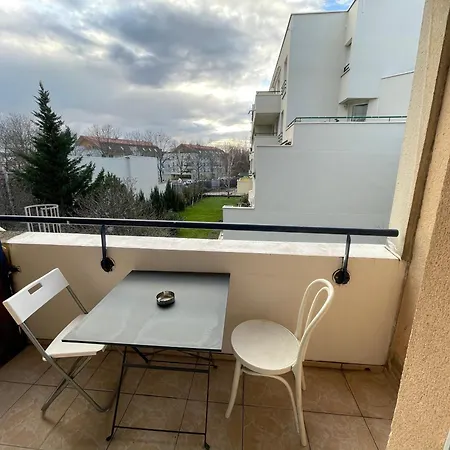 Apartment Exclusive Private By Warilco - Pleyel 25 M2 - A 1 Minute De La Station Metro Carrefour Pleyel
