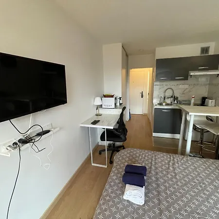 Apartment Exclusive Private By Warilco - Pleyel 25 M2 - A 1 Minute De La Station Metro Carrefour Pleyel Saint-Denis (Seine-Saint-Denis)